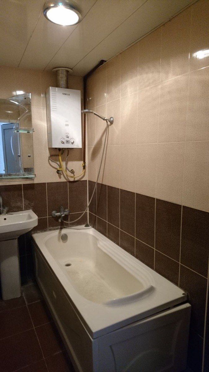 İcarəyə verilir 2 otaqlı köhnə tikili 55 m² — Mənzil, Bakı (8)