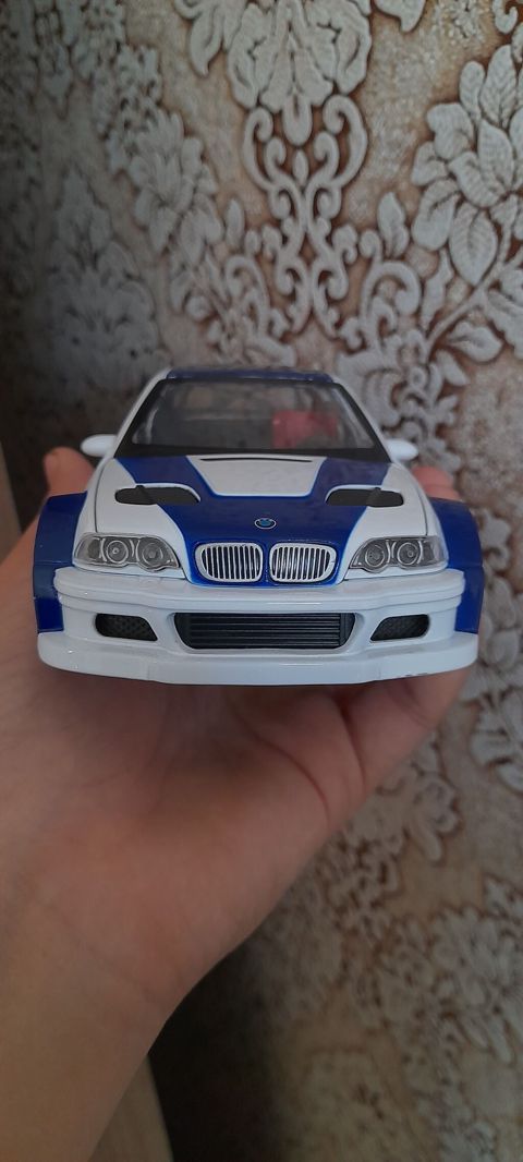 Bmw m3 GTR e46 1:24 Ölçü Yenidir Səsli və İşıqlı Hər yeri açılır Yekə — Bakı