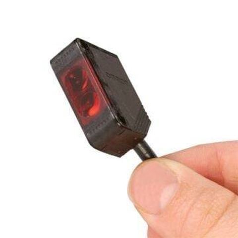 Omron E3Z-D62 Sənaye Cisim Sensoru – Orijinal - 100 sm-ə qədər — Bakı