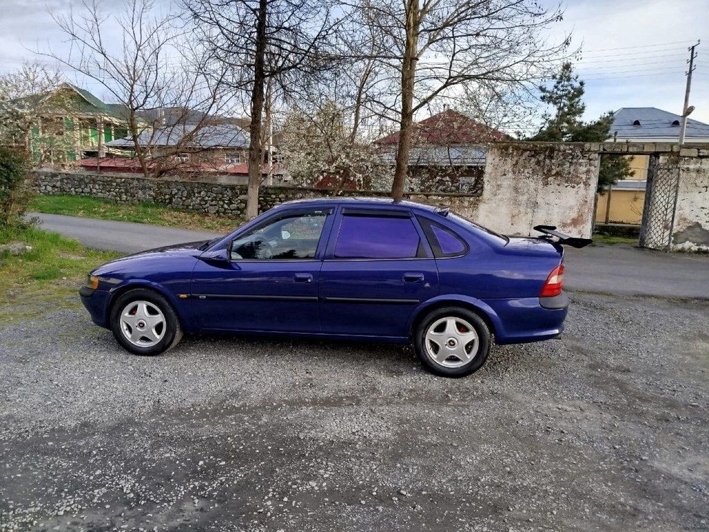Opel Vectra, 1.8 L, 1996 il, 365 000 km 50-DU-543 — Avtomobillər, Qax (9)