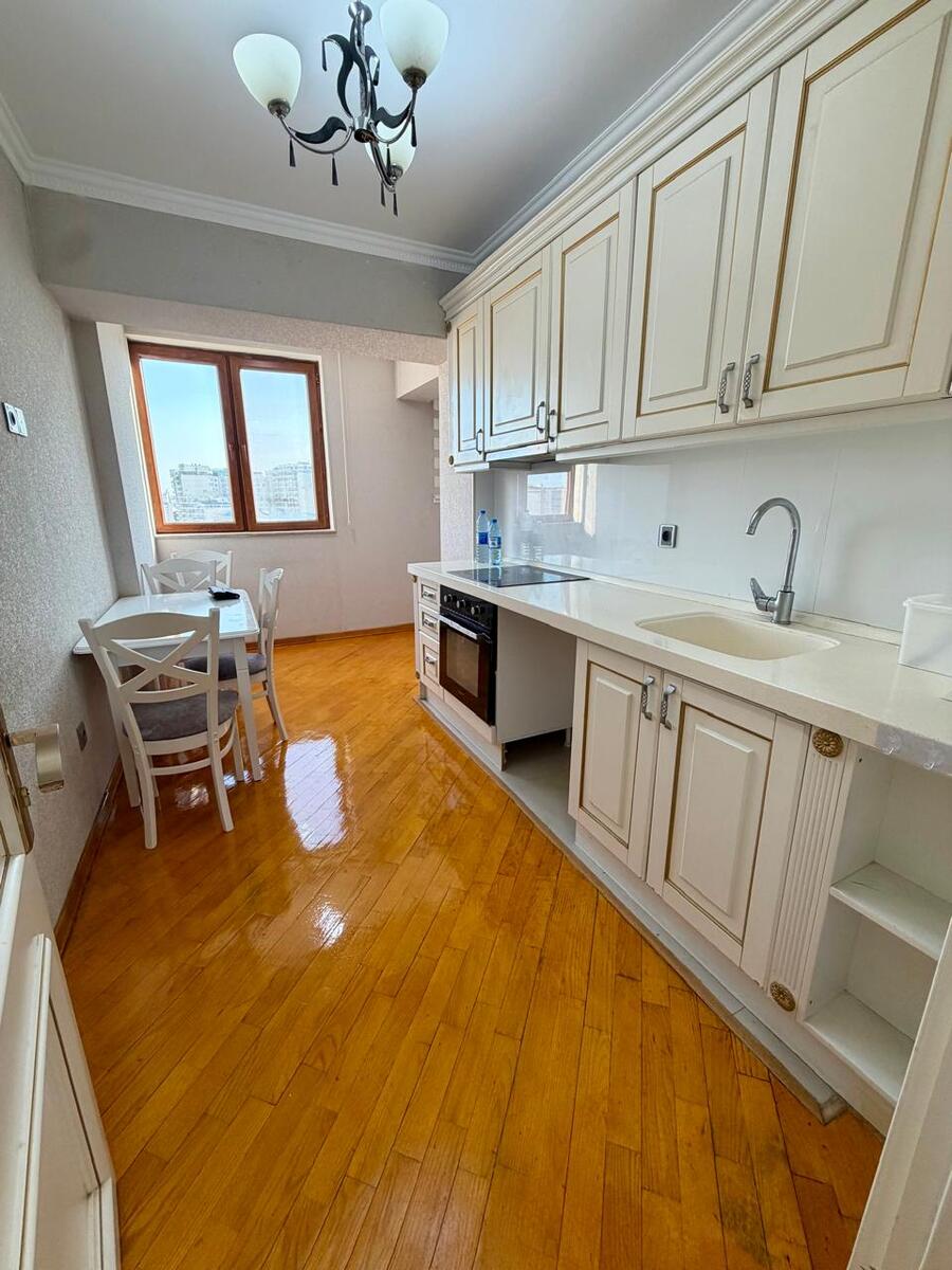 İcarəyə verilir 2 otaqlı köhnə tikili 72 m² — Mənzil, Bakı (10)