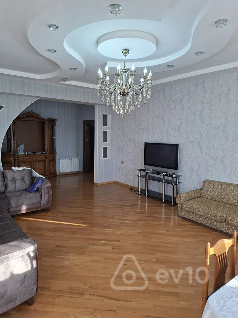 3 otaqlı mənzil, 112 m², Həmzə Babaşov küç — kirayə — Mənzil, Bakı (2)