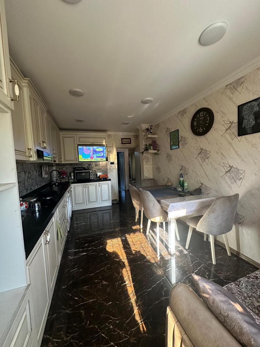 Satılır 3 otaqlı köhnə tikili 90 m² — Mənzil, Bakı (2)