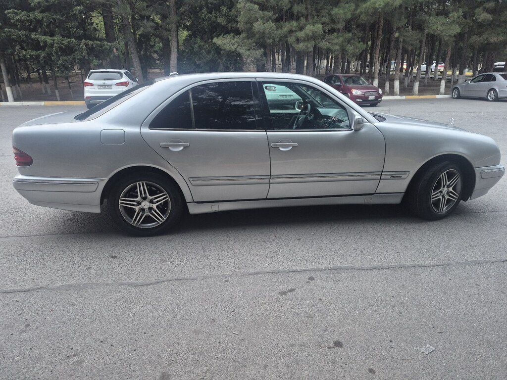 Mercedes E 270, 2.7 L, 2000 il, 427 421 km 77-TE-894 — Avtomobillər, Xırdalan (11)