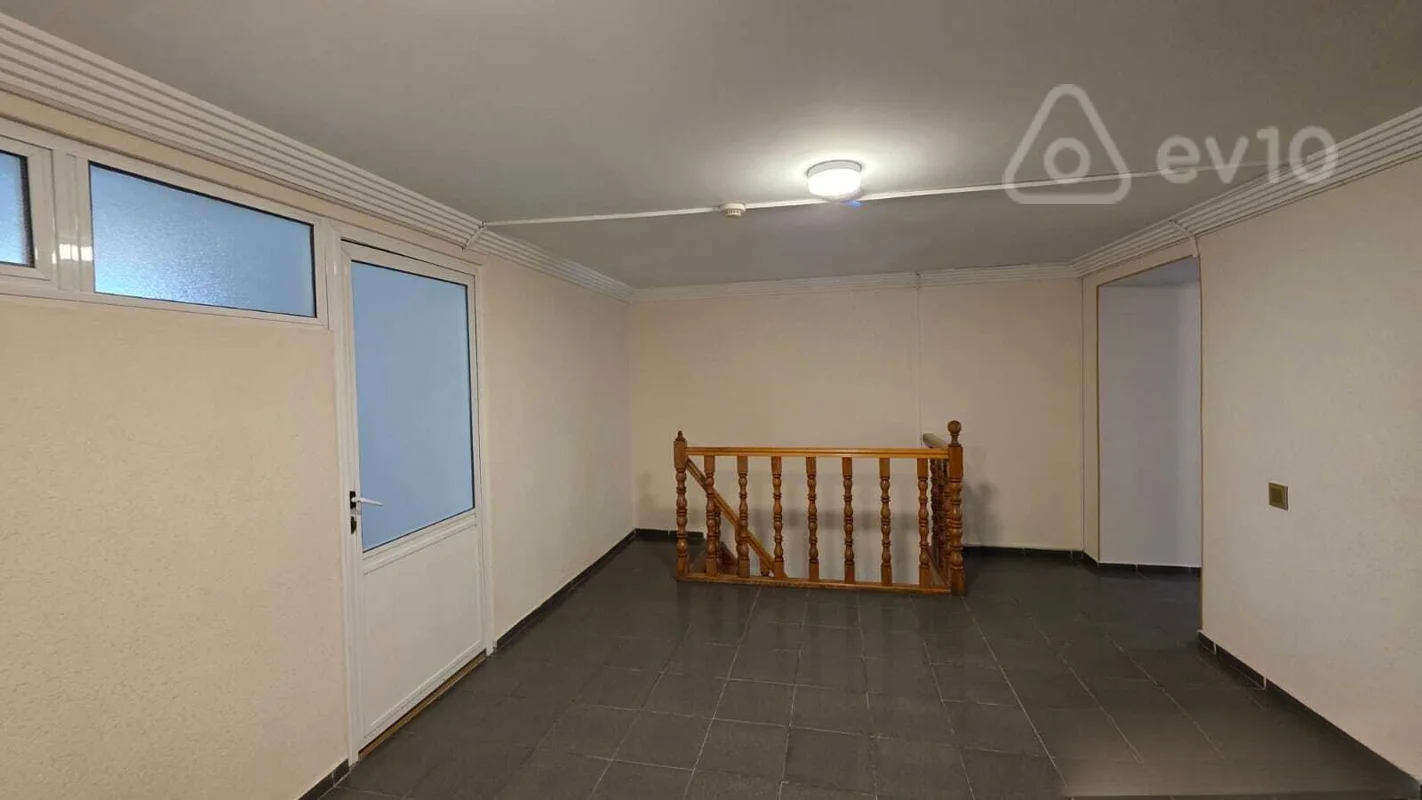 Obyekt, 200 m², 28 MAY Metro Yaxınlığı — kirayə — Əmlak, Bakı (3)