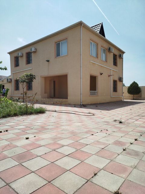 Satılır 6 otaqlı həyət evi/bağ evi 240 m² — Bakı