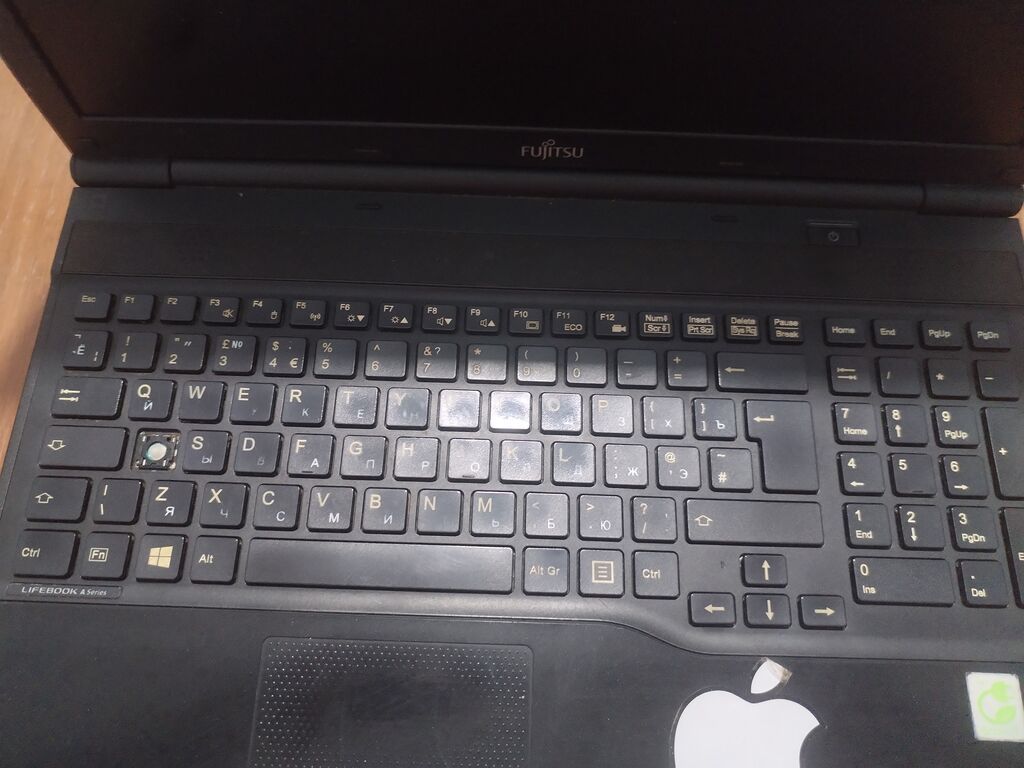 Fujitsu Lifebook A seriyası noutbuk Xüsusiyyətlər: - Ekran: 15.6" mat — Digər notbuklar, Bakı