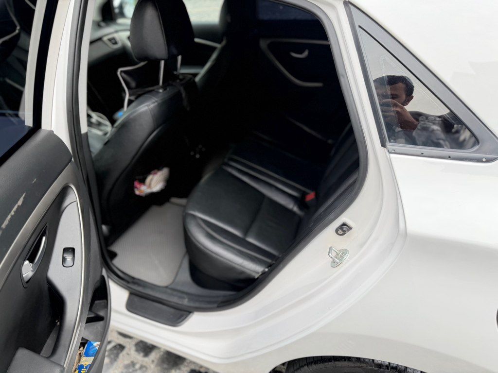 Hyundai i30, 1.6 L, 2012 il, 316 420 km 77-TO-948 — Avtomobillər, Bakı (6)