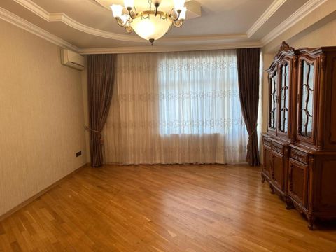 Satılır 2 otaqlı yeni tikili 109 m² — Bakı