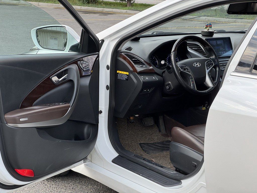 Hyundai Grandeur, 2.2 L, 2015 il, 218 000 km 77-SV-148 — Avtomobillər, Sumqayıt (10)
