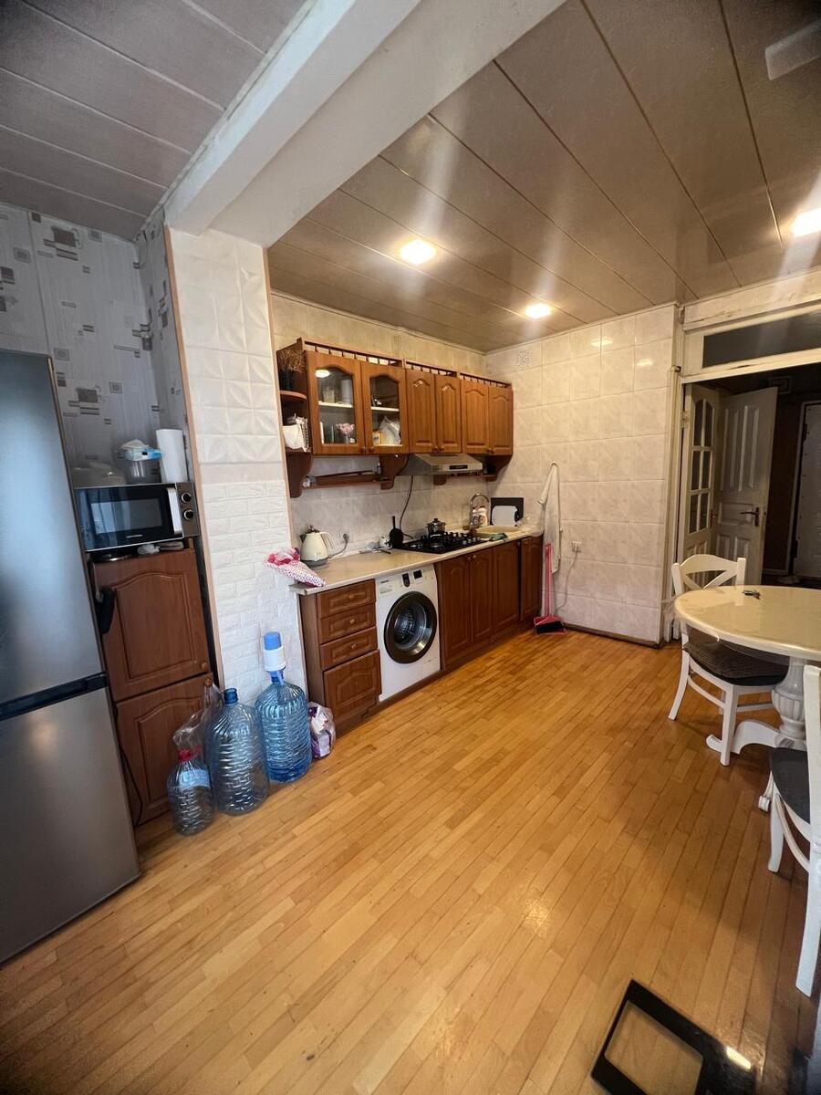 Satılır 2 otaqlı köhnə tikili 63 m² — Mənzil, Bakı (7)