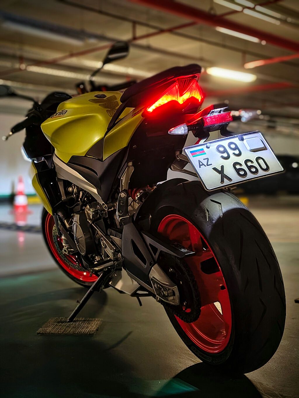 Aprilia Tuono, 650 sm3, 2023 il, 3000 km — Motosikletlər, Bakı (6)