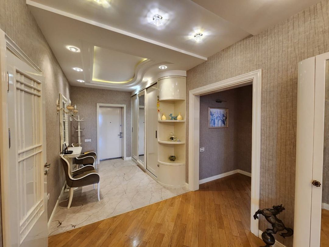 İcarəyə verilir 3 otaqlı yeni tikili 190 m² — Mənzil, Bakı (6)