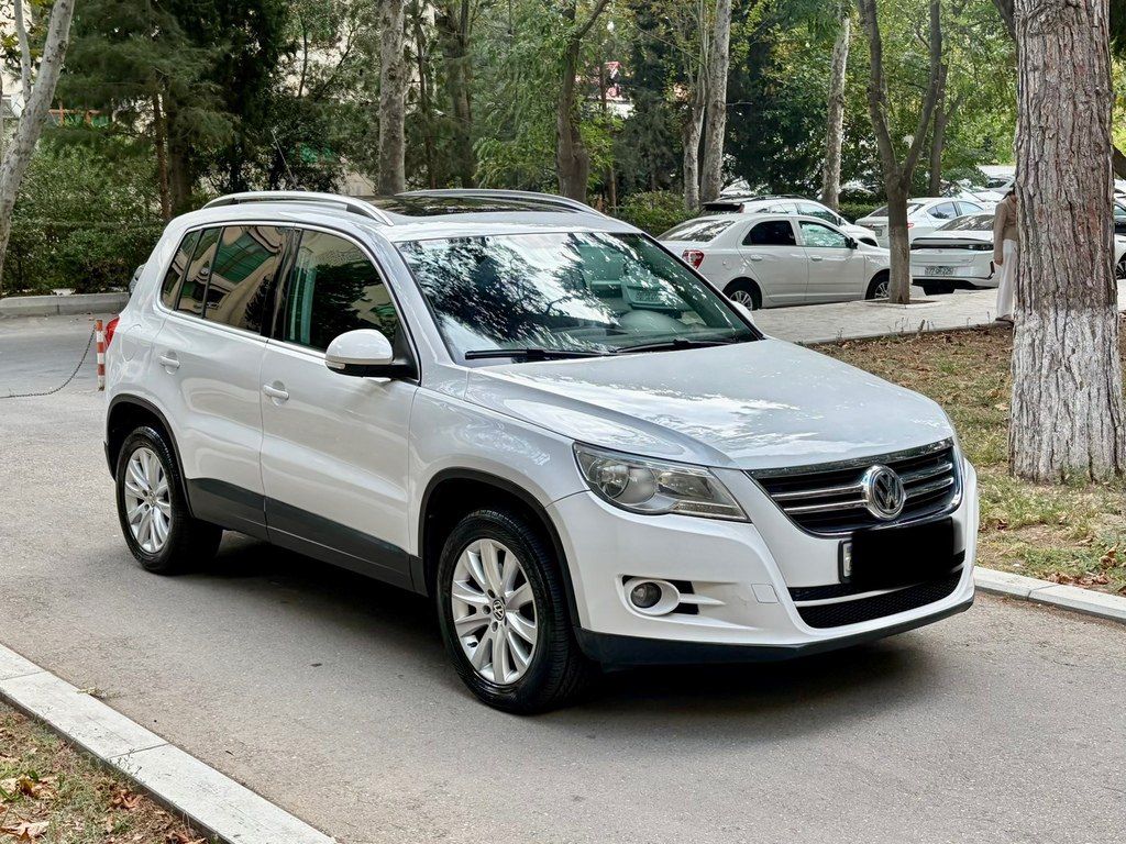 Volkswagen Tiguan, 2.0 L, 2011 il, 182 523 km — Avtomobillər, Bakı