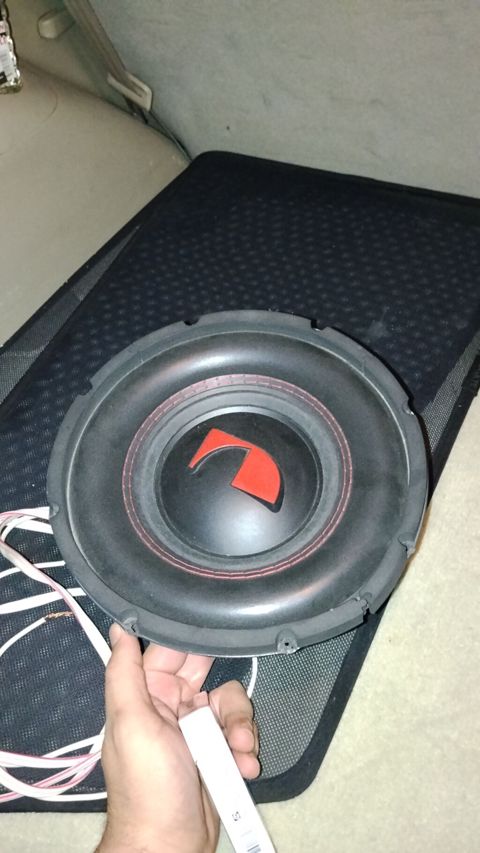 Nakamichi NSW-W12D avtomobil sabvuferi hec bir problemi yoxdur — Sumqayıt