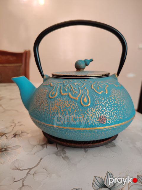 Çuğun dəm çayniki, mavi-firuzə — Bakı