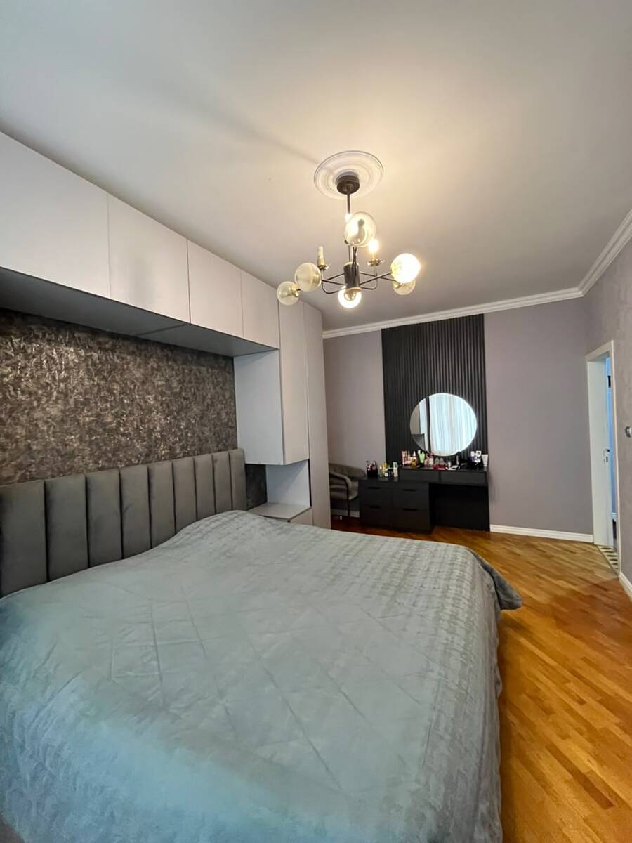 Satılır 4 otaqlı köhnə tikili 110 m² — Mənzil, Bakı (9)