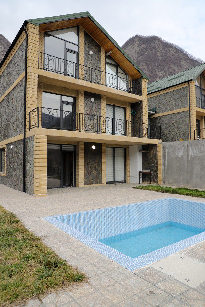 Satılır 6 otaqlı həyət evi/bağ evi 300 m² — Ev, villa, Qax (2)