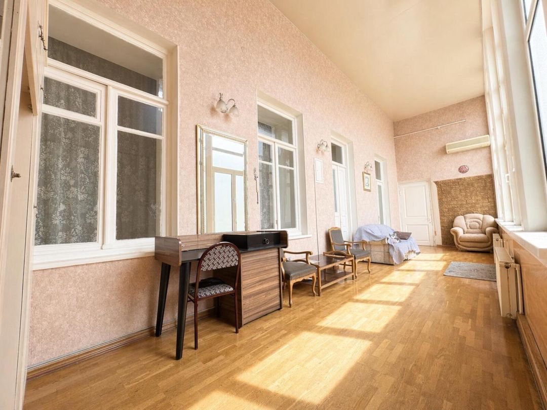 Satılır 5 otaqlı köhnə tikili 190 m² — Mənzil, Bakı (3)