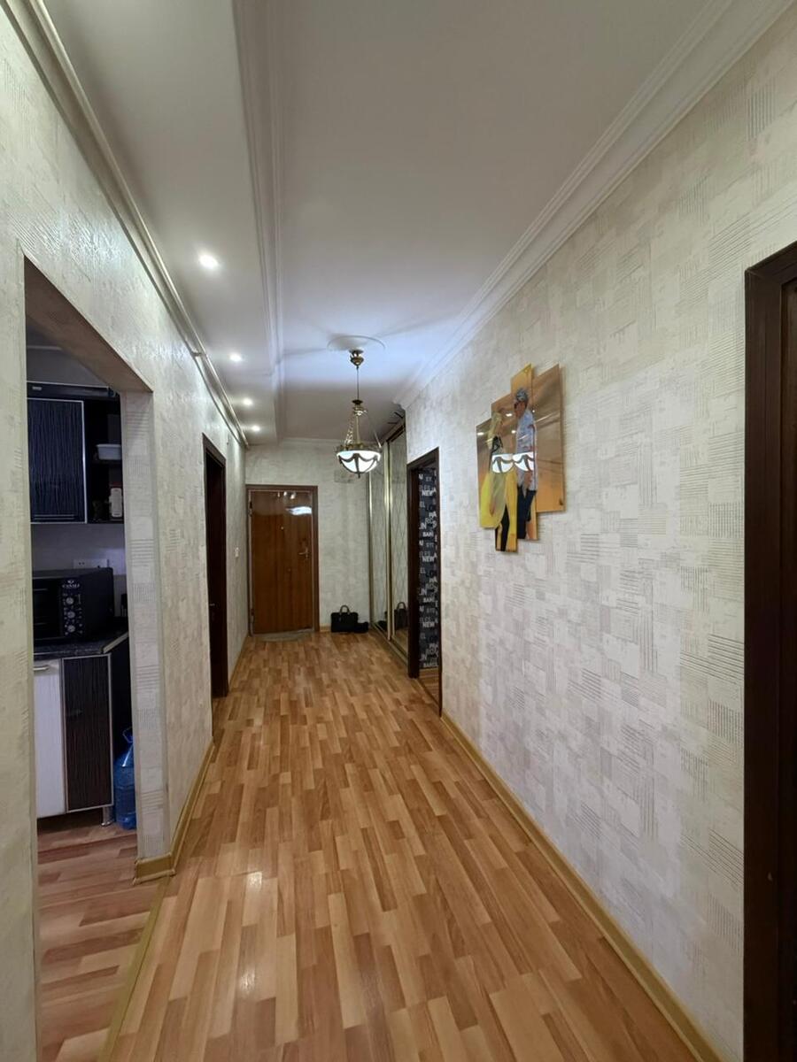 Satılır 5 otaqlı köhnə tikili 120 m² — Mənzil, Bakı (8)