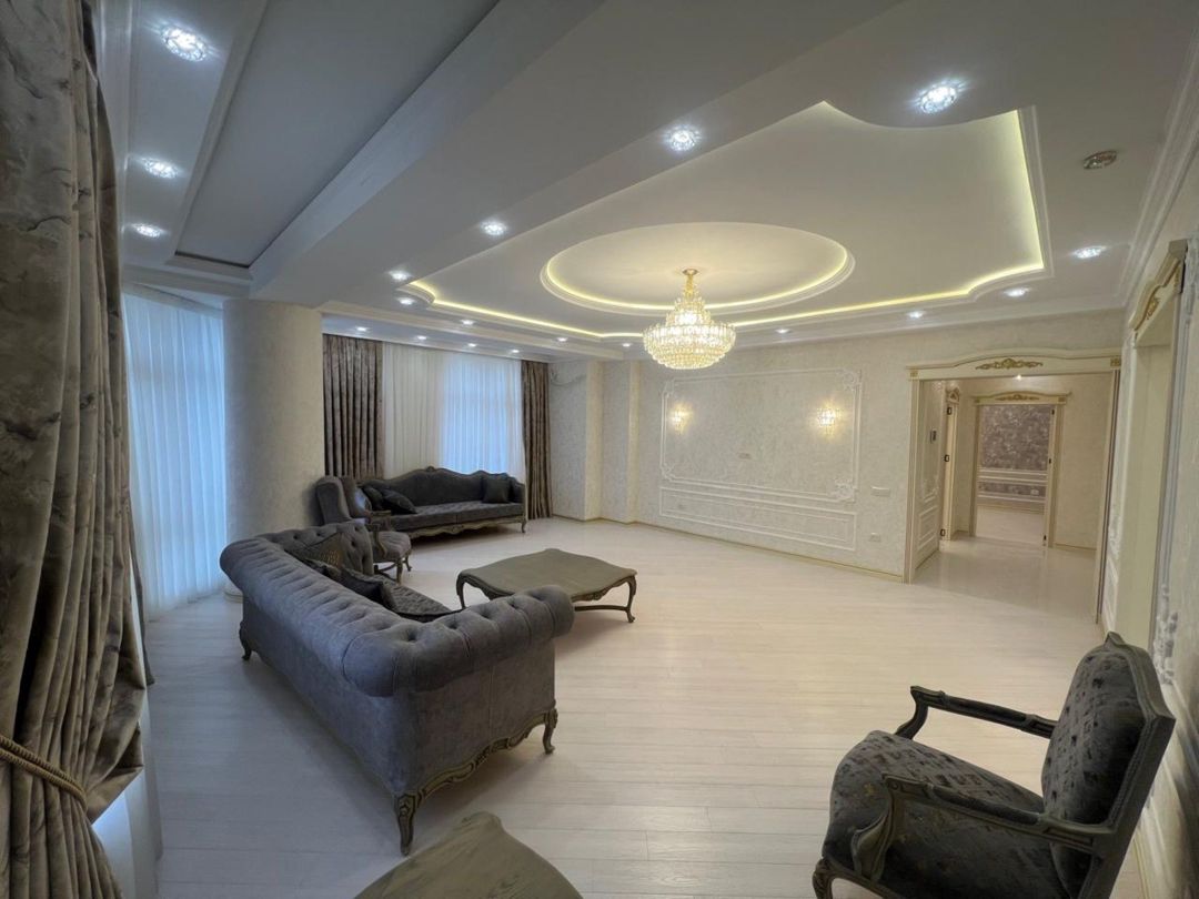 Satılır 3 otaqlı yeni tikili 136 m² — Mənzil, Bakı (2)