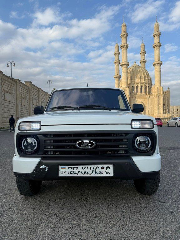 Lada (VAZ) Niva, 1.7 L, 2024 il, 38 500 km — Avtomobillər, Bakı (2)