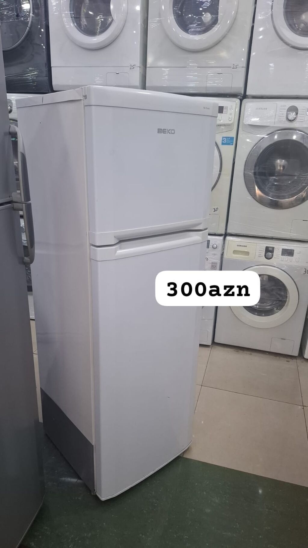 Beko iki qapılı soyuducu - Rəng: ağ - Üst kamera: dondurucu bölmə — Soyuducular, Bakı