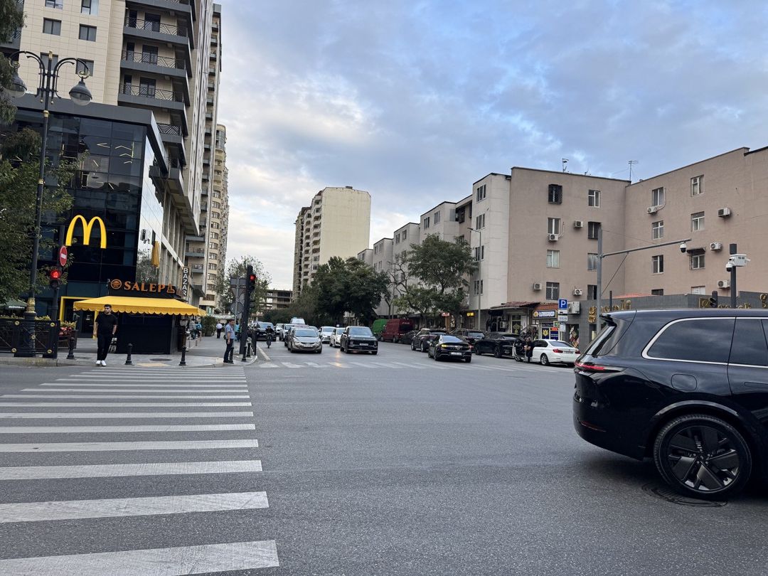 Satılır 2 otaqlı köhnə tikili 50 m² — Mənzil, Bakı (2)