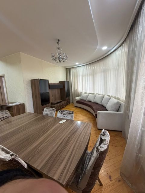 3 otaqlı mənzil, 93 m², Xırdalan ş
