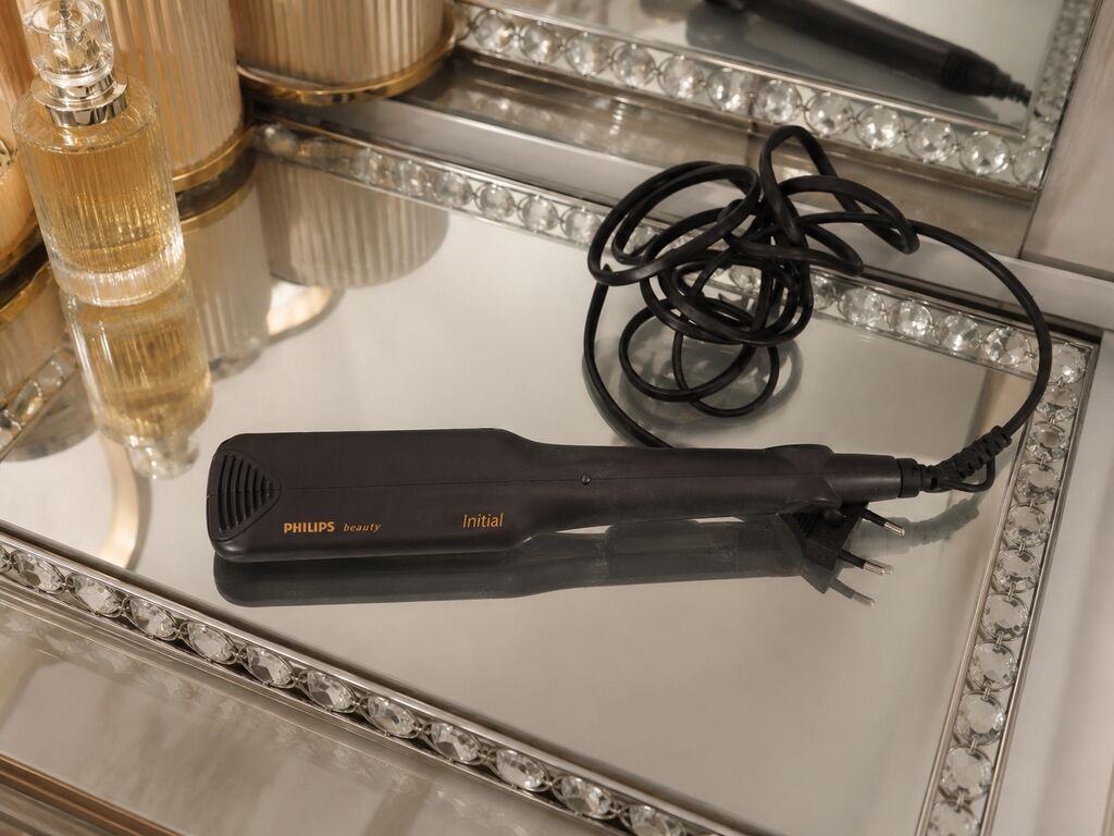Philips Beauty Initial saç ütüsü - Kompakt ölçülü, qara rəngli saç — Saç burmağa və düzəltməyə, Bakı (2)
