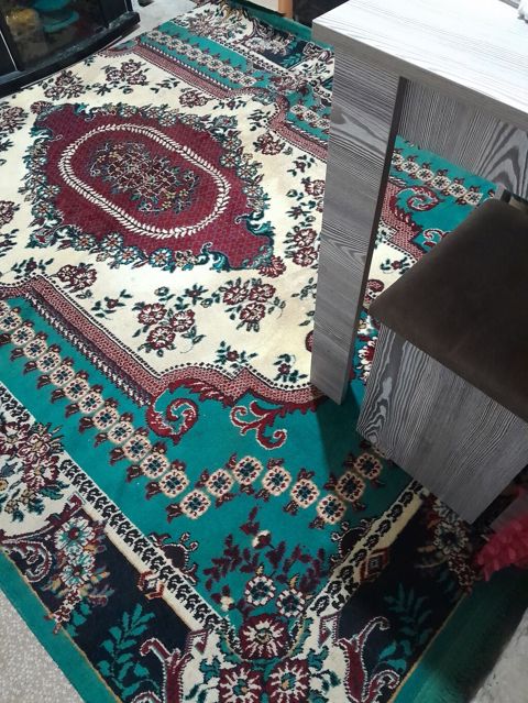 Xalça satılır işlənmiş evdən. Yuyulmalıdır. 2əddədir hər ikisini — Digah