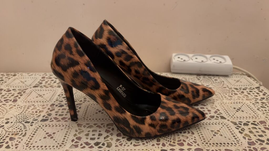 Leopard naxışlı qadın klassik tuflilər - Brend/Model: Daxildə — Tufl, Bakı (9)