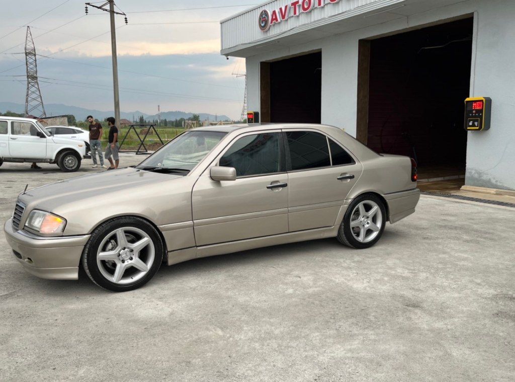 Mercedes C 230, 2.3 L, 1997 il, 325 686 km — Avtomobillər, Astara (4)