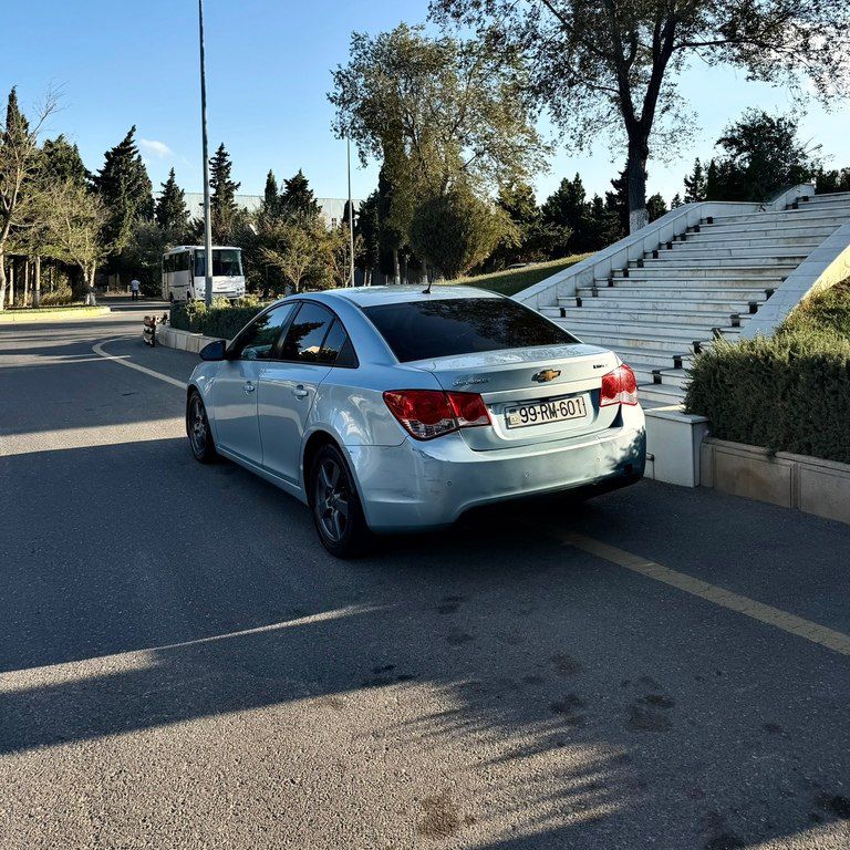 Chevrolet Cruze, 1.8 L, 2011 il, 330 000 km 99-RM-601 — Avtomobillər, Bakı (8)