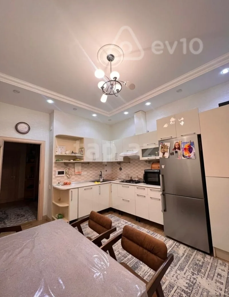 2 otaqlı mənzil, 90 m², Mövsüm Sənani küçəsi — kirayə — Mənzil, Bakı (5)