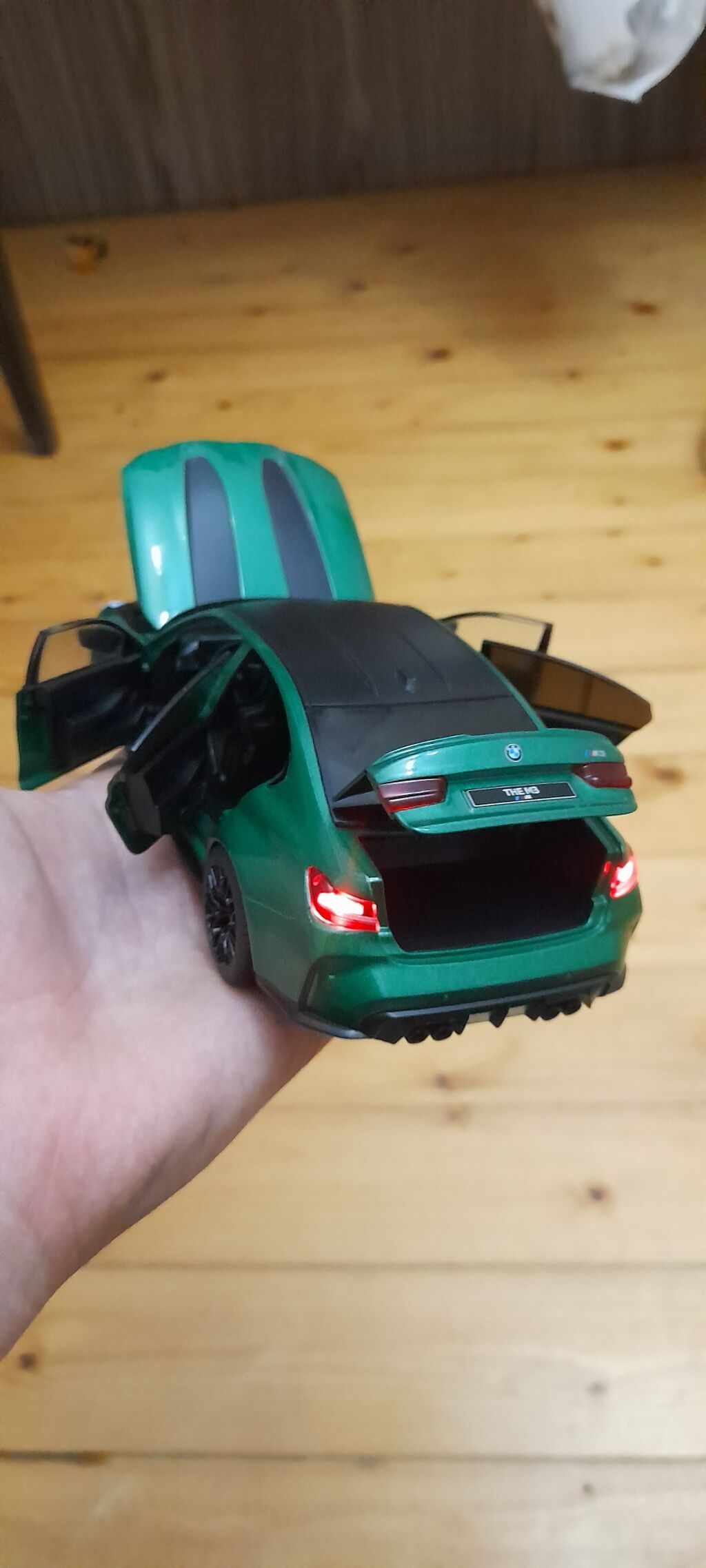 Bmw m3 g80 Lisenziyalı 1:24 Ölçüdə Yenidir Səsli və İşıqlı Hər yeridə — Modellar, Bakı (5)