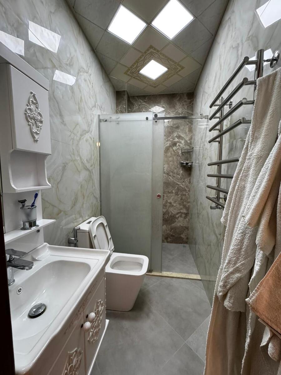 İcarəyə verilir 2 otaqlı yeni tikili 94 m² — Mənzil, Bakı (11)