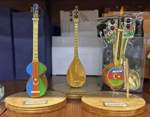 Miniatür milli musiqi alətləri – suvenir kompozisiyaları - Material — Bakı