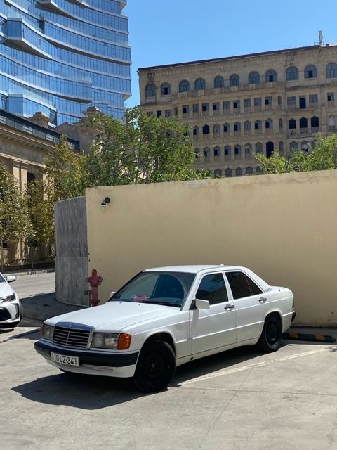 Mercedes 190, 2.0 L, 1989 il, 325 404 km — Bakı