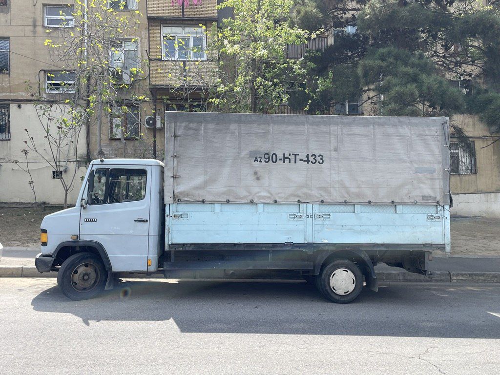 Mercedes 811 D, 4.0 L, 1991 il, 450 000 km 90-HT-433 — Yük maşınları, Bakı (7)