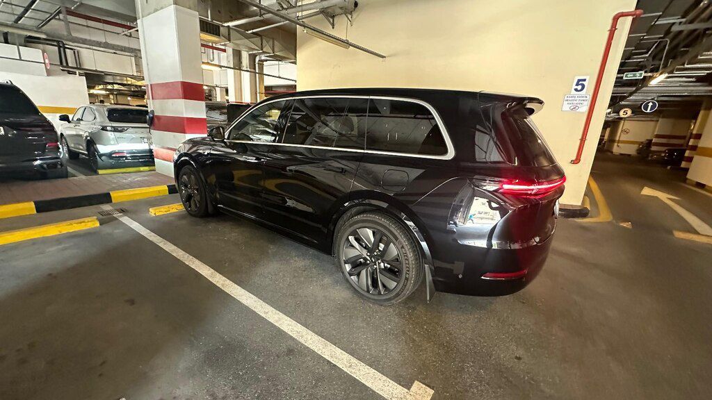 Li Auto L9, 1.5 L, 52.3 kWh, 2025 il, 20 000 km 90-FO-700 — Avtomobillər, Bakı (6)