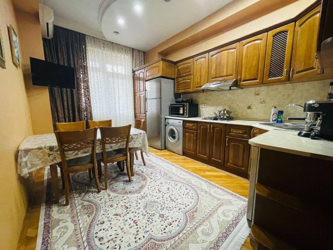 İcarəyə verilir 4 otaqlı yeni tikili 150 m² — Mənzil, Bakı (11)