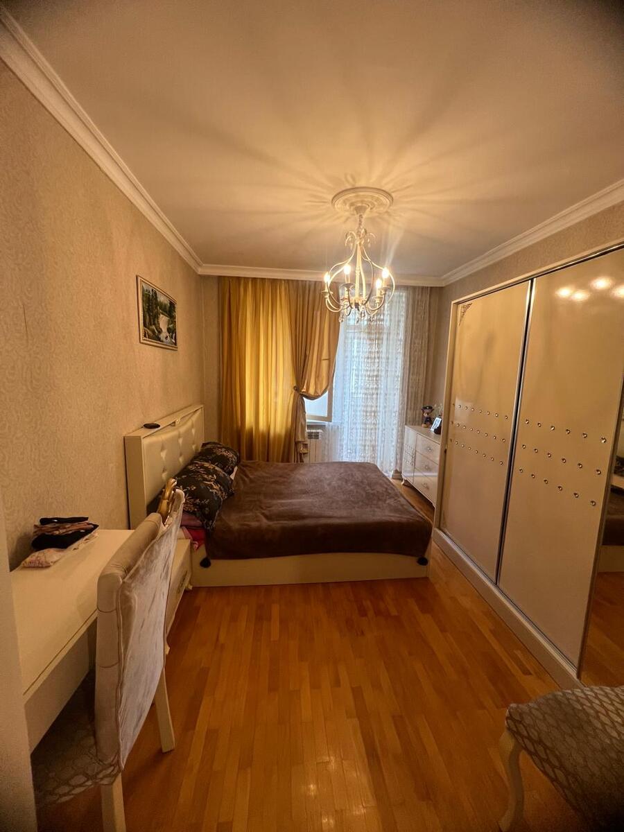 Satılır 2 otaqlı köhnə tikili 63 m² — Mənzil, Bakı (5)