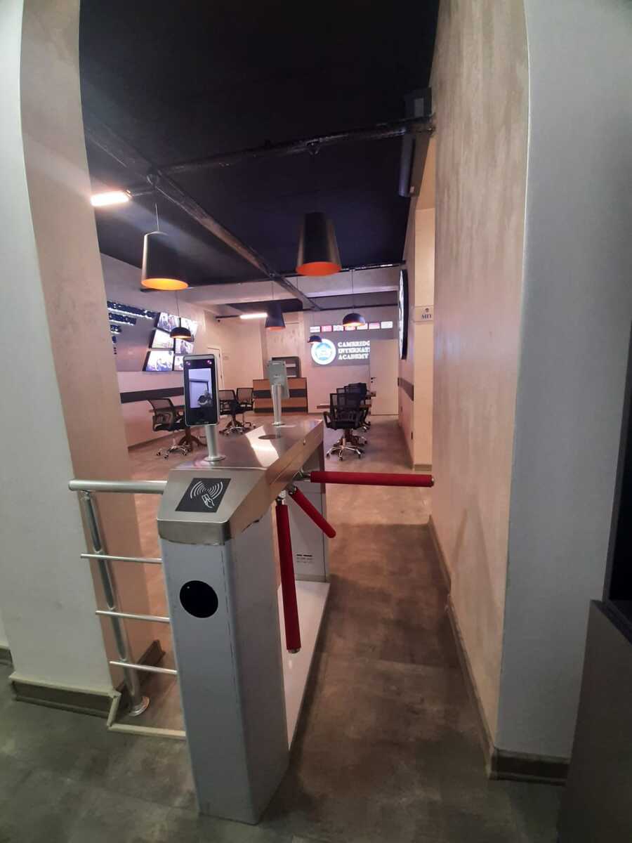 İcarəyə verilir 7 otaqlı ofis 340 m² — Ofis, Bakı