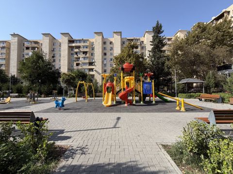 Satılır 2 otaqlı köhnə tikili 65 m² — Bakı