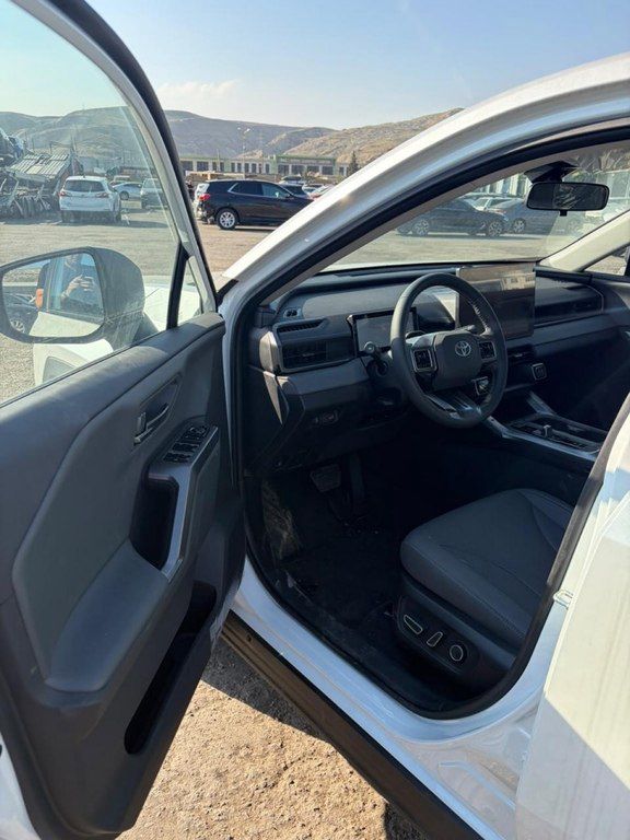 Toyota RAV4, 2.0 L, 1.6 kWh, 2026 il, yeni — Avtomobillər, Bakı (8)