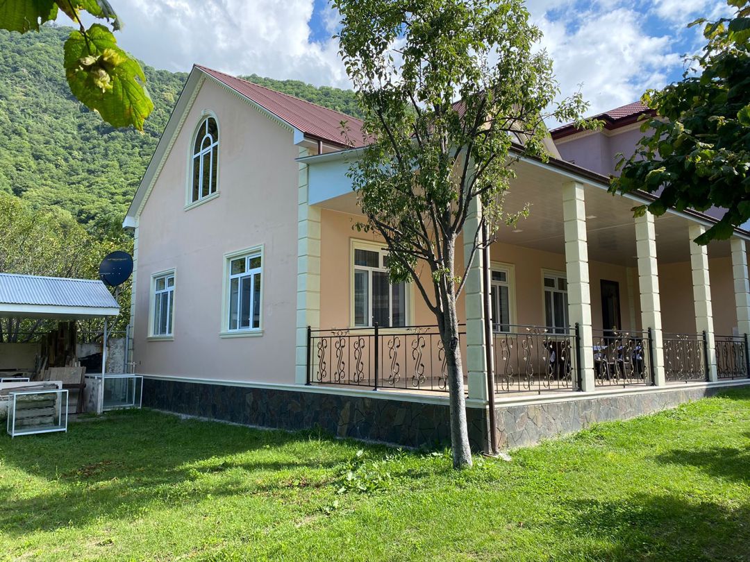 İcarəyə verilir 4 otaqlı həyət evi/bağ evi 80 m² — Ev, villa, Qax (2)