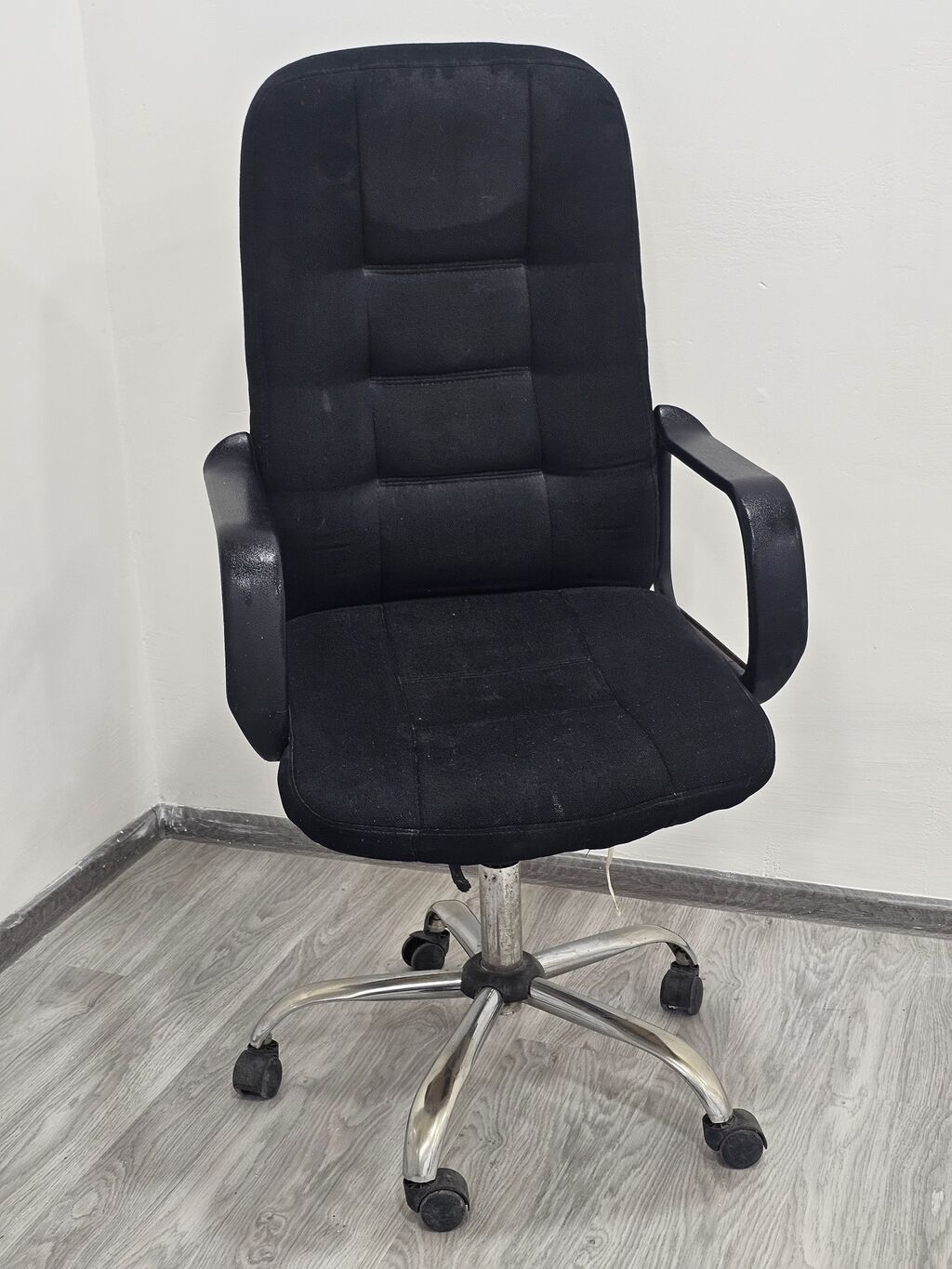 İşlənmiş, Təkərli, Qolları tənzimlənmir, Parça — Ofis mebeli, Bakı (3)