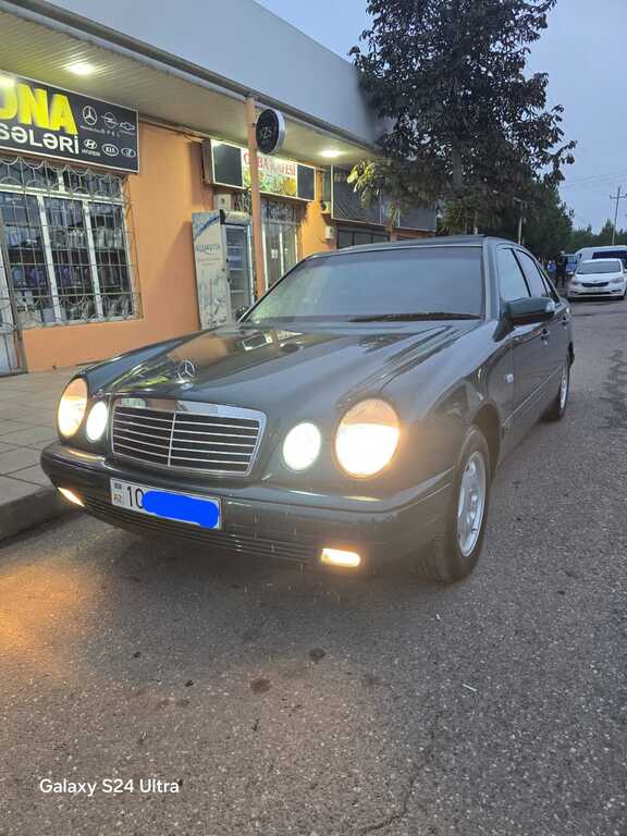 Mercedes E 200, 2.0 L, 1996 il, 350 000 km — Avtomobillər, Quba (3)