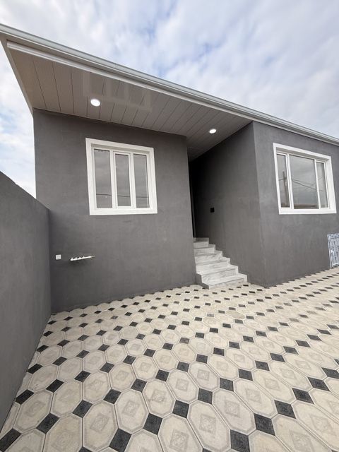 Satılır 3 otaqlı həyət evi/bağ evi 90 m² — Bakı
